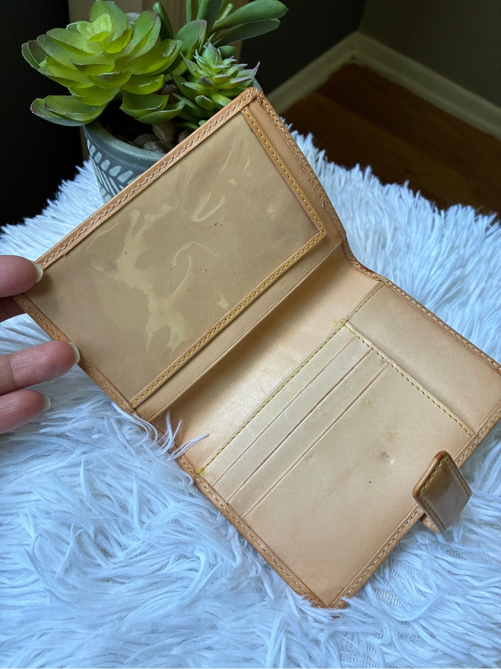 Dooney & Bourke Rainbow Wallet 💛 - Picture 6 of 9
